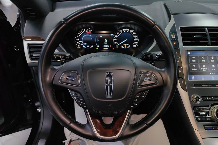 Used Lincoln MKZ 2019 2.0T Luxury Edition China VI Standard Steering Wheel