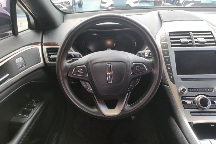 Used Lincoln MKZ 2019 2.0T Luxury Edition China VI Steering Wheel