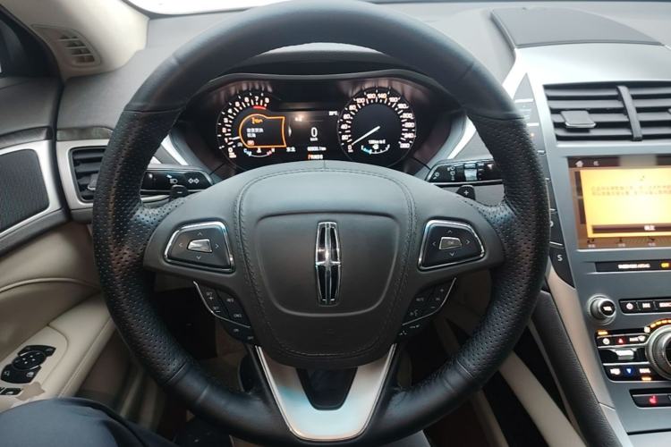 Used Lincoln MKZ 2019 2.0T Luxury Edition China VI Steering Wheel