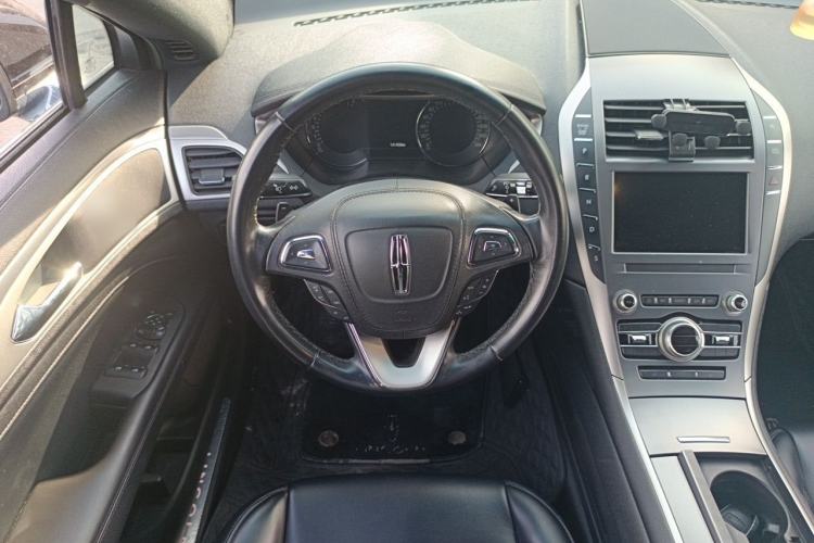 Used Lincoln MKZ 2019 2.0T Luxury Edition China V Standard Steering Wheel