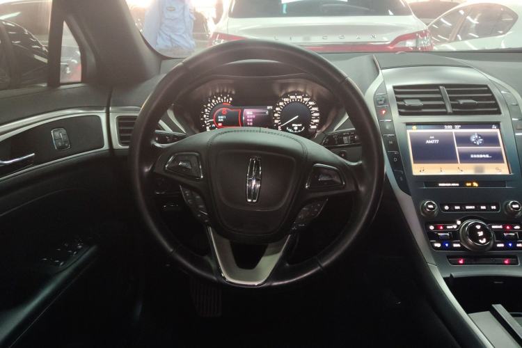 Used Lincoln MKZ 2019 2.0T Zunyue Edition China VI Standard Steering Wheel