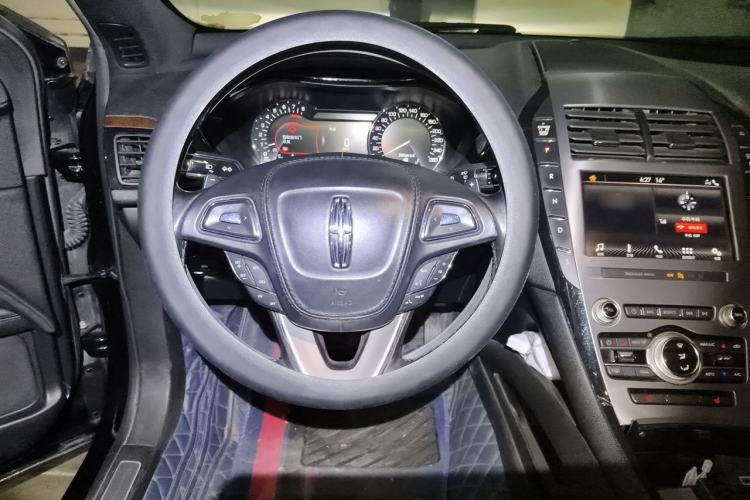Used Lincoln MKZ 2019 2.0T Luxury Edition China VI Standard Steering Wheel