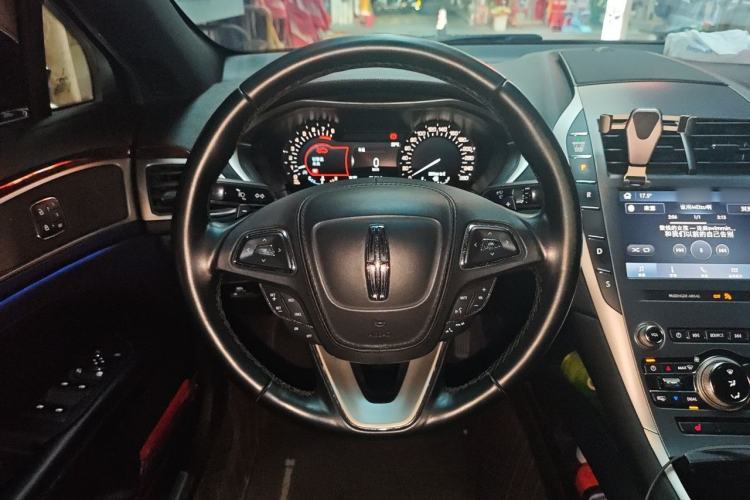 Used Lincoln MKZ 2019 2.0T Luxury Edition China VI Steering Wheel
