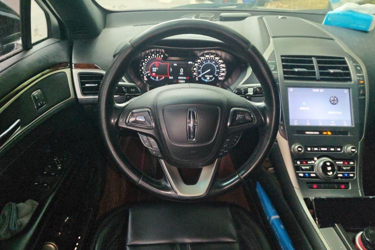 Used Lincoln MKZ 2019 2.0T Luxury Edition China VI Steering Wheel
