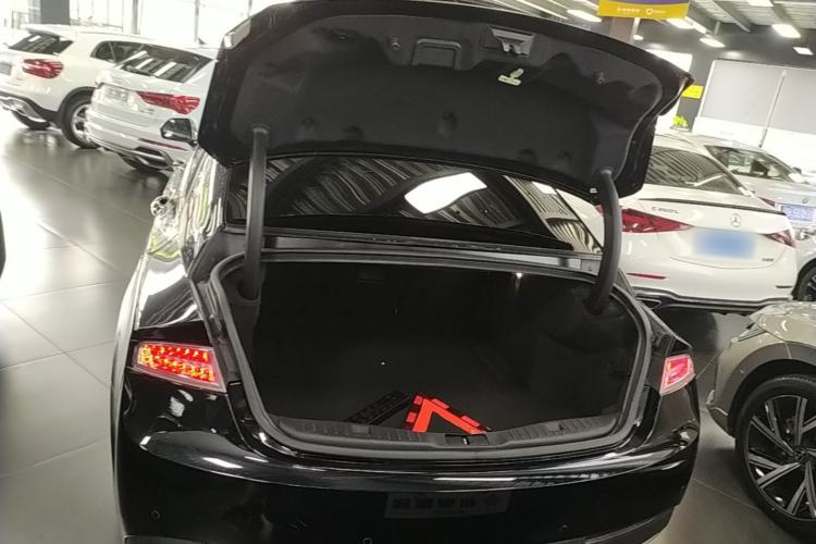 Used Lincoln MKZ 2019 2.0T Luxury Edition China VI Standard Trunk