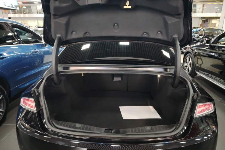 Used Lincoln MKZ 2019 2.0T Zunyue Edition China VI Standard Trunk