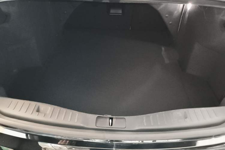 Used Lincoln MKZ 2019 2.0T Luxury Edition China VI Standard Trunk