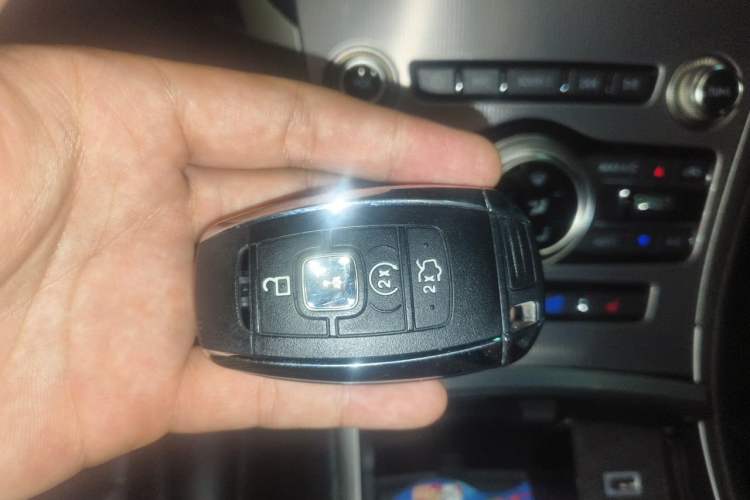 Used Lincoln MKZ 2019 2.0T Luxury Edition China VI Vehicle Key