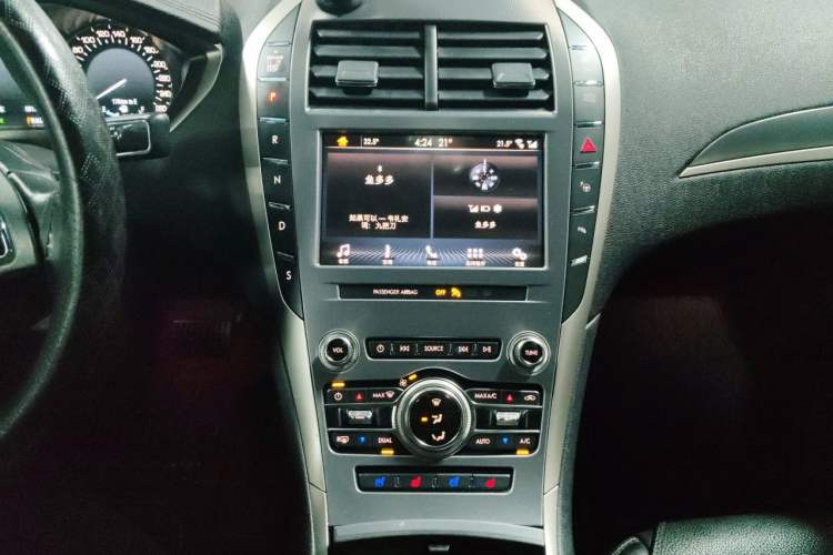 Used Lincoln MKZ 2019 2.0T Luxury Edition China V Standard Audio And AC Panel