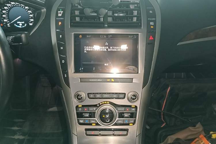 Used Lincoln MKZ 2019 2.0T Luxury Edition China VI Audio And AC Panel