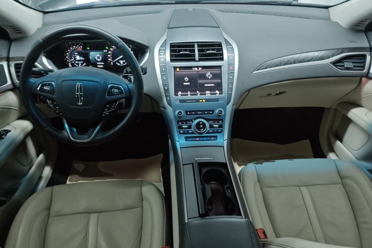 Used Lincoln MKZ 2019 2.0T Luxury Edition China VI Standard Center Console