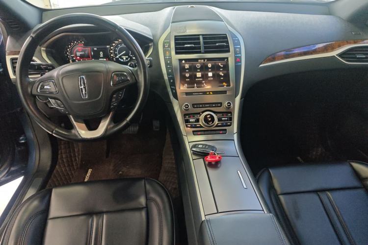 Used Lincoln MKZ 2019 2.0T Luxury Edition China VI Center Console
