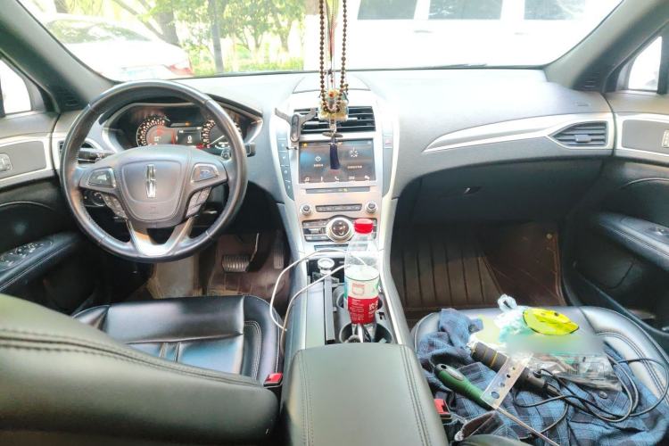 Used Lincoln MKZ 2019 2.0T Zunyue Edition China VI Standard Center Console