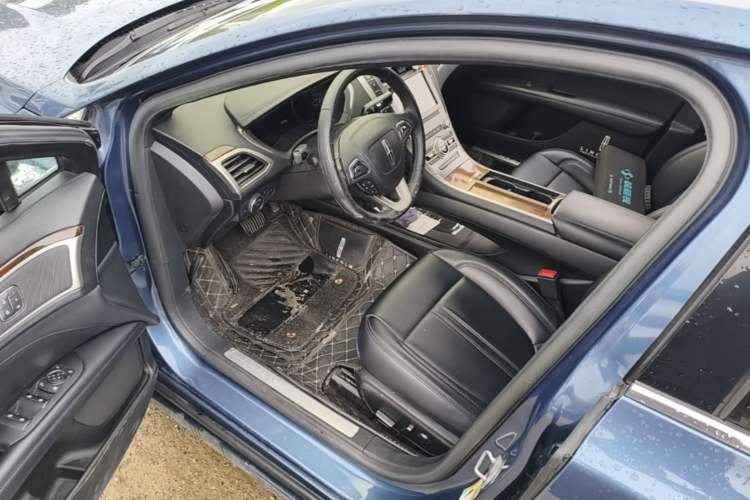 Used Lincoln MKZ 2019 2.0T Luxury Edition China VI Driver Seat