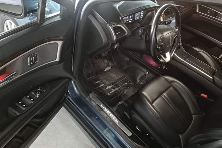 Used Lincoln MKZ 2019 2.0T Luxury Edition China VI Driver Seat