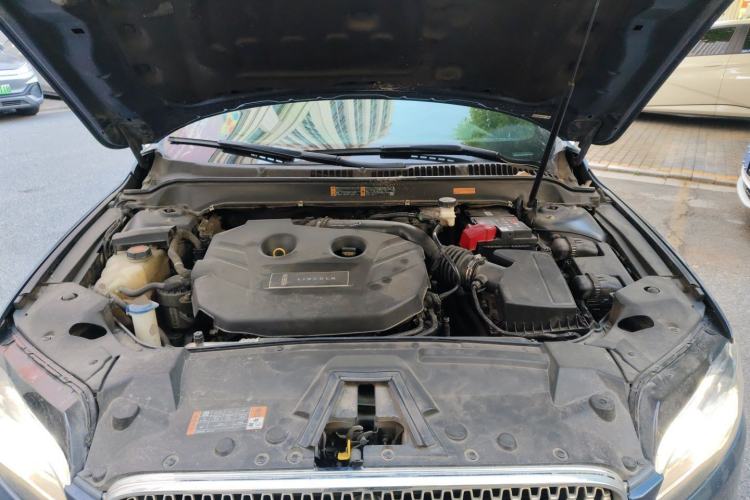 Used Lincoln MKZ 2019 2.0T Zunyue Edition China VI Standard Engine Bay