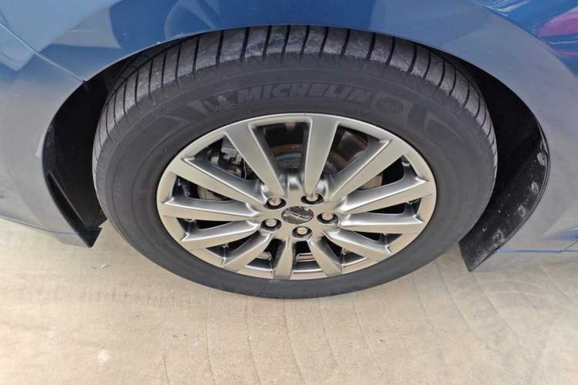 Used Lincoln MKZ 2019 2.0T Luxury Edition China VI Exterior 3