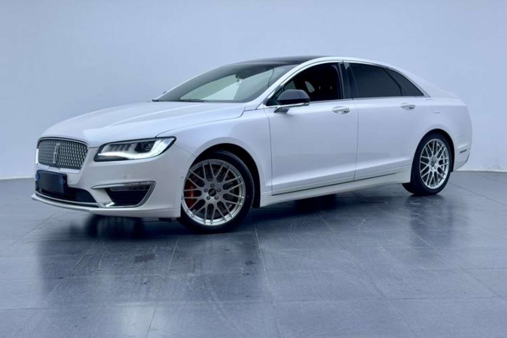 Used Lincoln MKZ 2019 2.0T Luxury Edition China VI Standard Front Left 45 Deg