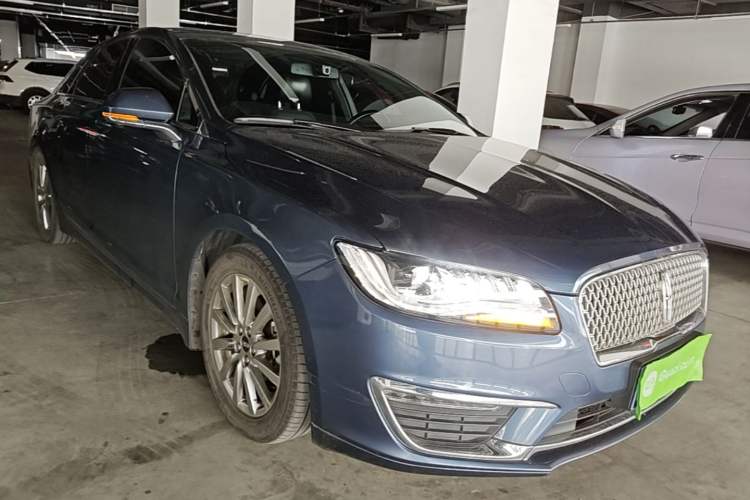 Used Lincoln MKZ 2019 2.0T Luxury Edition China VI Front Right 45 Deg