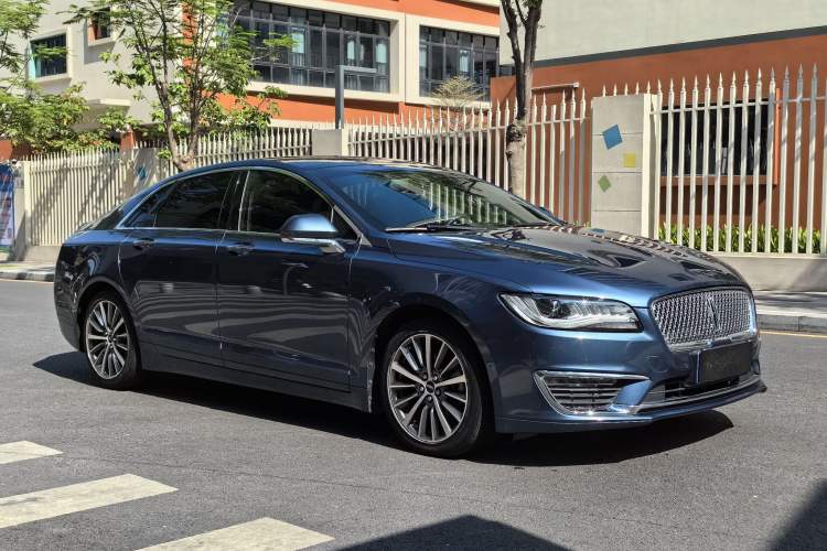 Used Lincoln MKZ 2019 2.0T Luxury Edition China VI Standard Front Right 45 Deg