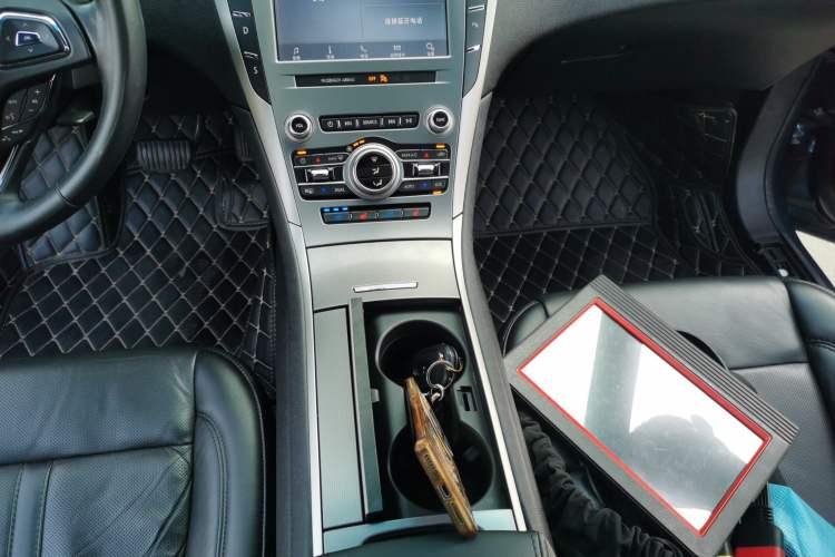 Used Lincoln MKZ 2019 2.0T Luxury Edition China VI Standard Gear Lever