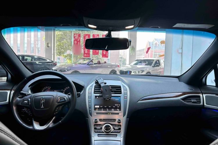 Used Lincoln MKZ 2019 2.0T Luxury Edition China VI Headliner