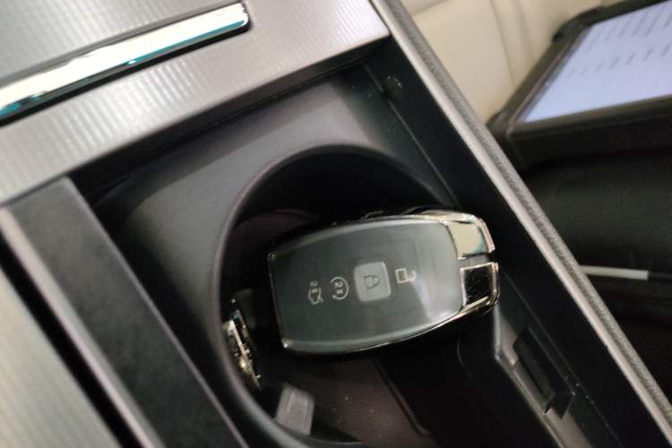 Used Lincoln MKZ 2019 2.0T Luxury Edition China VI Interior 1