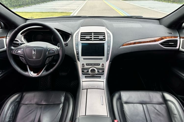 Used Lincoln MKZ 2019 2.0T Luxury Edition China VI Standard Interior 1
