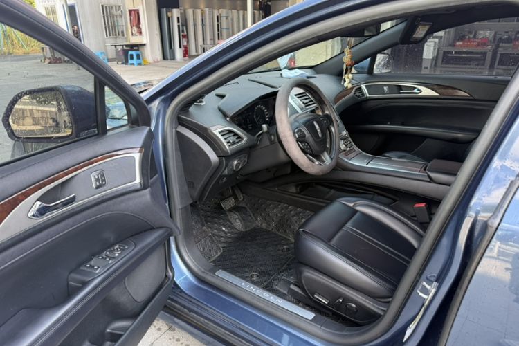 Used Lincoln MKZ 2019 2.0T Luxury Edition China VI Interior 2