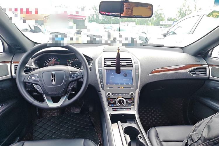 Used Lincoln MKZ 2019 2.0T Luxury Edition China VI Interior 2