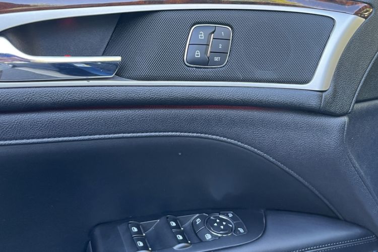 Used Lincoln MKZ 2019 2.0T Luxury Edition China VI Interior 7