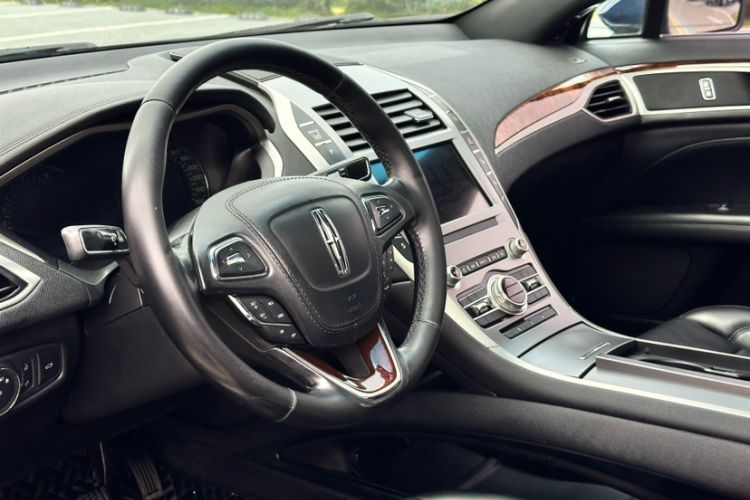 Used Lincoln MKZ 2019 2.0T Luxury Edition China VI Standard Interior 8