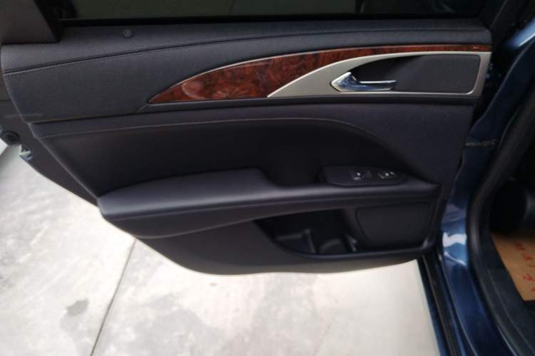 Used Lincoln MKZ 2019 2.0T Luxury Edition China VI Left Rear Door Interior
