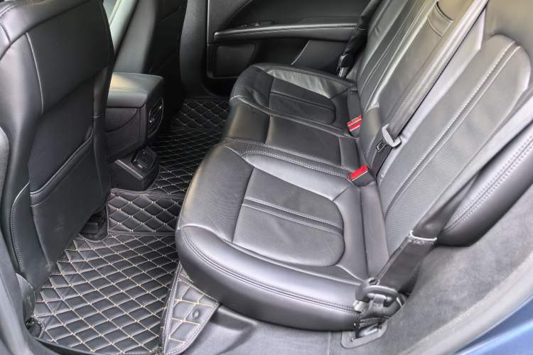 Used Lincoln MKZ 2019 2.0T Luxury Edition China VI Standard Left Rear Seat