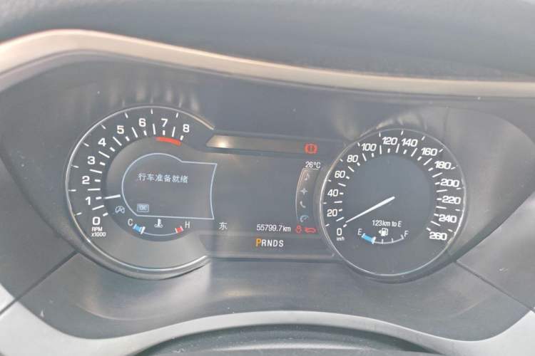 Used Lincoln MKZ 2019 2.0T Luxury Edition China VI Odometer Close Up