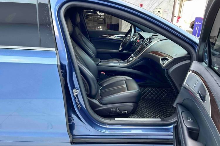 Used Lincoln MKZ 2019 2.0T Luxury Edition China VI Right Front Seat