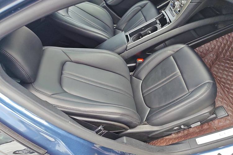 Used Lincoln MKZ 2019 2.0T Luxury Edition China VI Right Front Seat