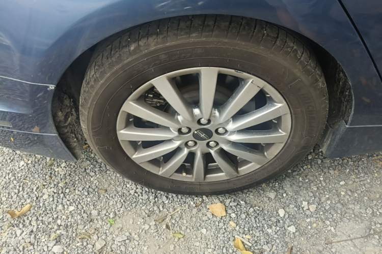 Used Lincoln MKZ 2019 2.0T Luxury Edition China VI Right Rear Wheel Hub