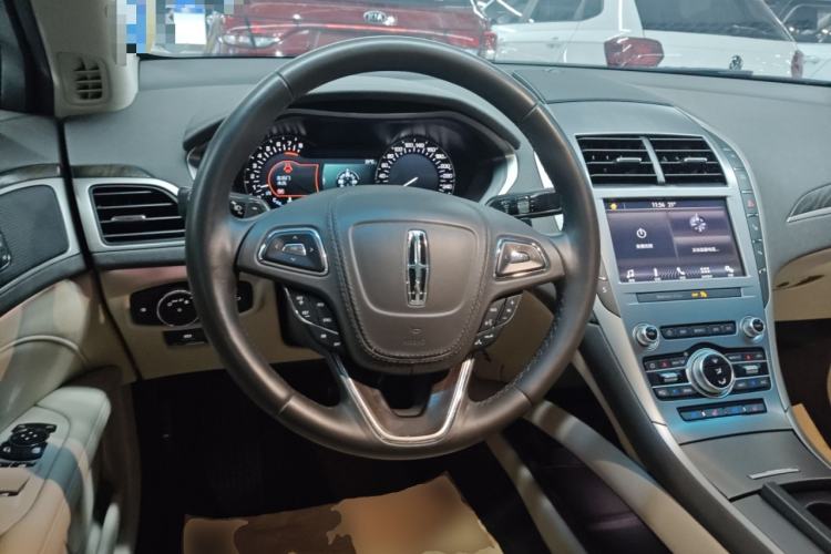 Used Lincoln MKZ 2019 2.0T Luxury Edition China VI Standard Steering Wheel