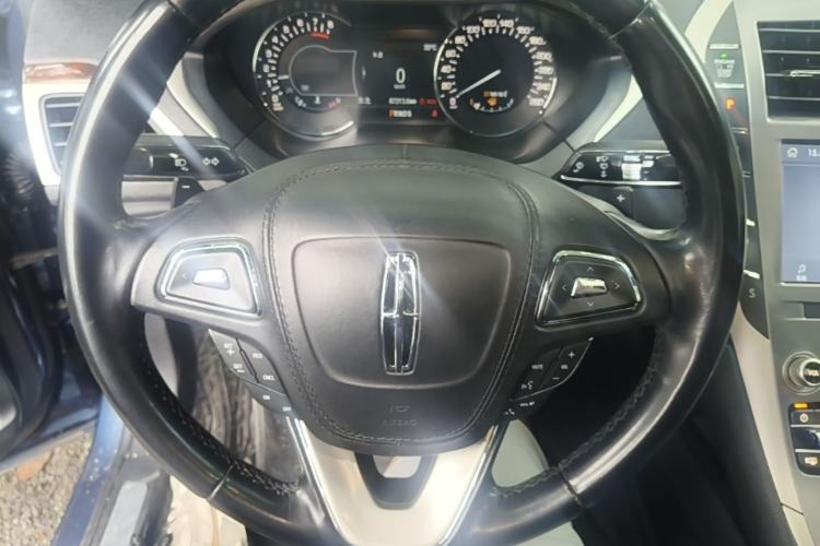 Used Lincoln MKZ 2019 2.0T Luxury Edition China VI Steering Wheel