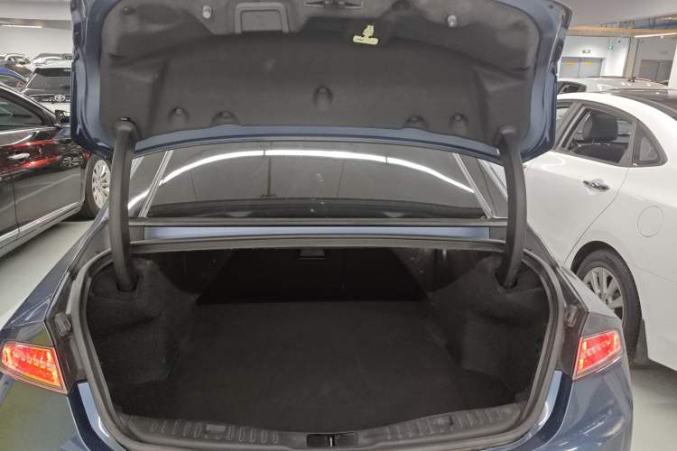 Used Lincoln MKZ 2019 2.0T Luxury Edition China VI Standard Trunk