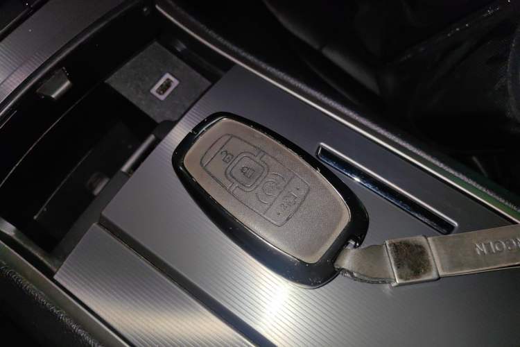 Used Lincoln MKZ 2019 2.0T Luxury Edition China VI Standard Vehicle Key