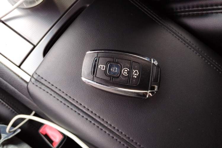 Used Lincoln MKZ 2019 2.0T Luxury Edition China VI Vehicle Key
