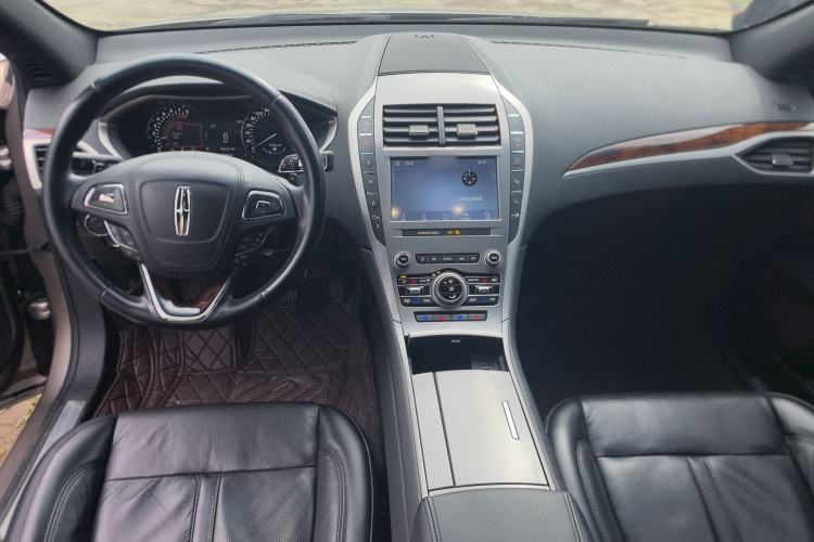 Used Lincoln MKZ 2019 2.0T Luxury Edition China VI Standard Center Console