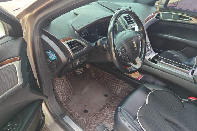 Used Lincoln MKZ 2019 2.0T Luxury Edition China VI Driver Seat