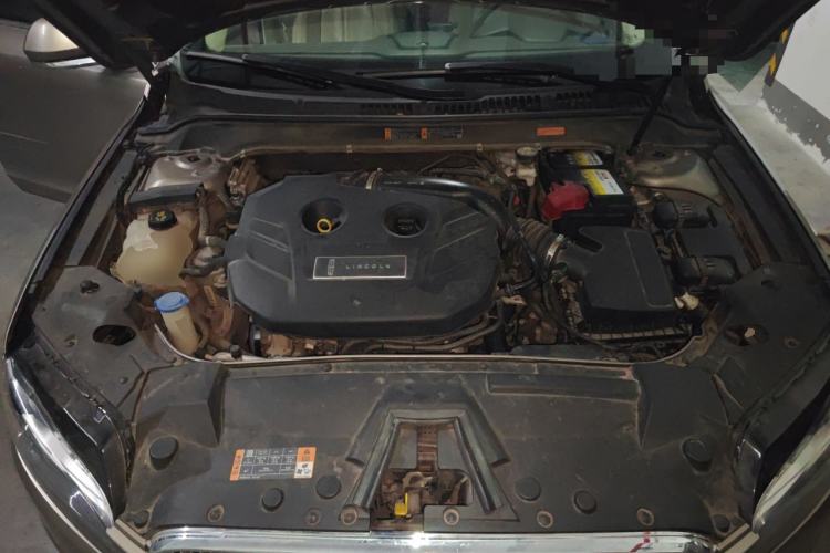 Used Lincoln MKZ 2019 2.0T Luxury Edition China VI Standard Engine Bay