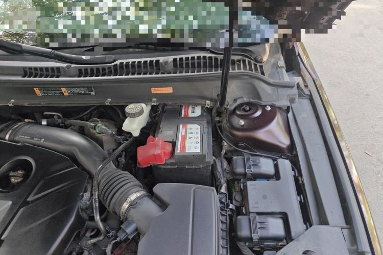 Used Lincoln MKZ 2019 2.0T Luxury Edition China VI Standard Engine Bay Left