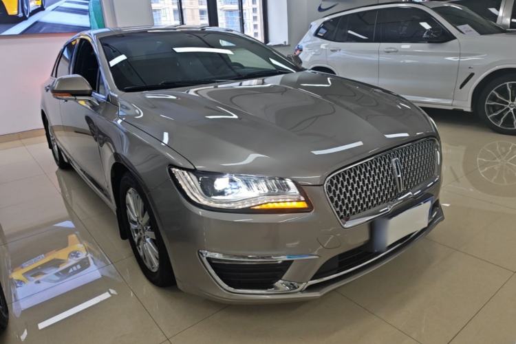 Used Lincoln MKZ 2019 2.0T Luxury Edition China VI Front Right 45 Deg