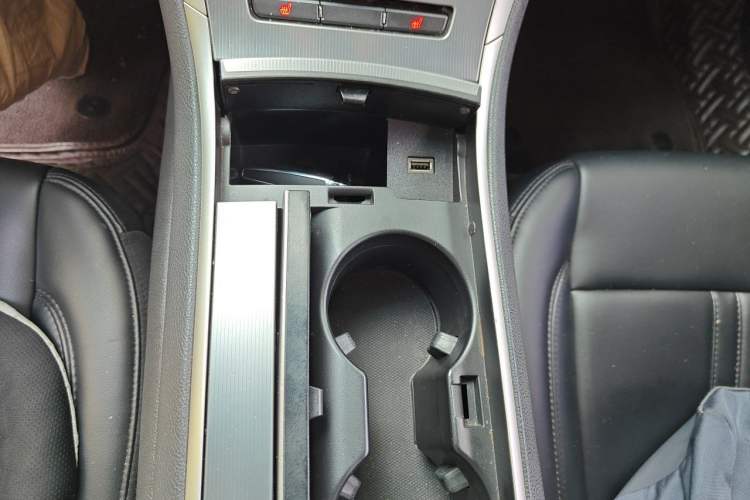 Used Lincoln MKZ 2019 2.0T Luxury Edition China VI Gear Lever