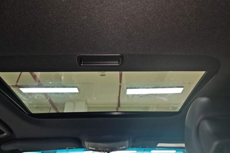 Used Lincoln MKZ 2019 2.0T Luxury Edition China VI Headliner